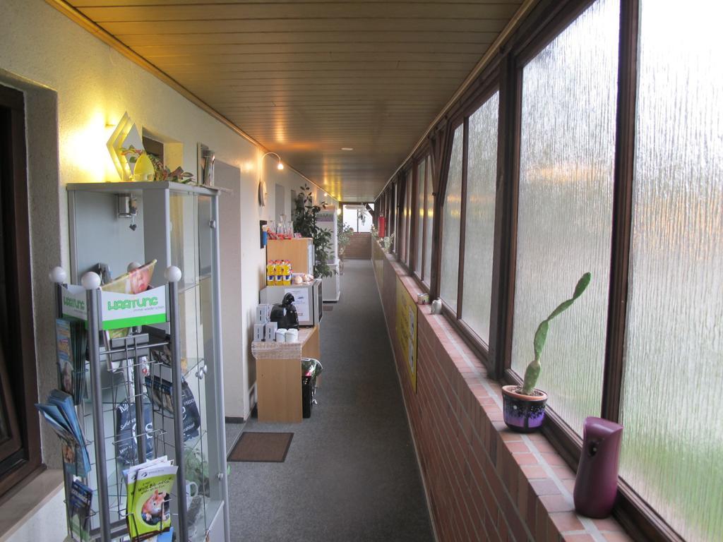 Hotel Pension Check In Güstrow Exterior foto