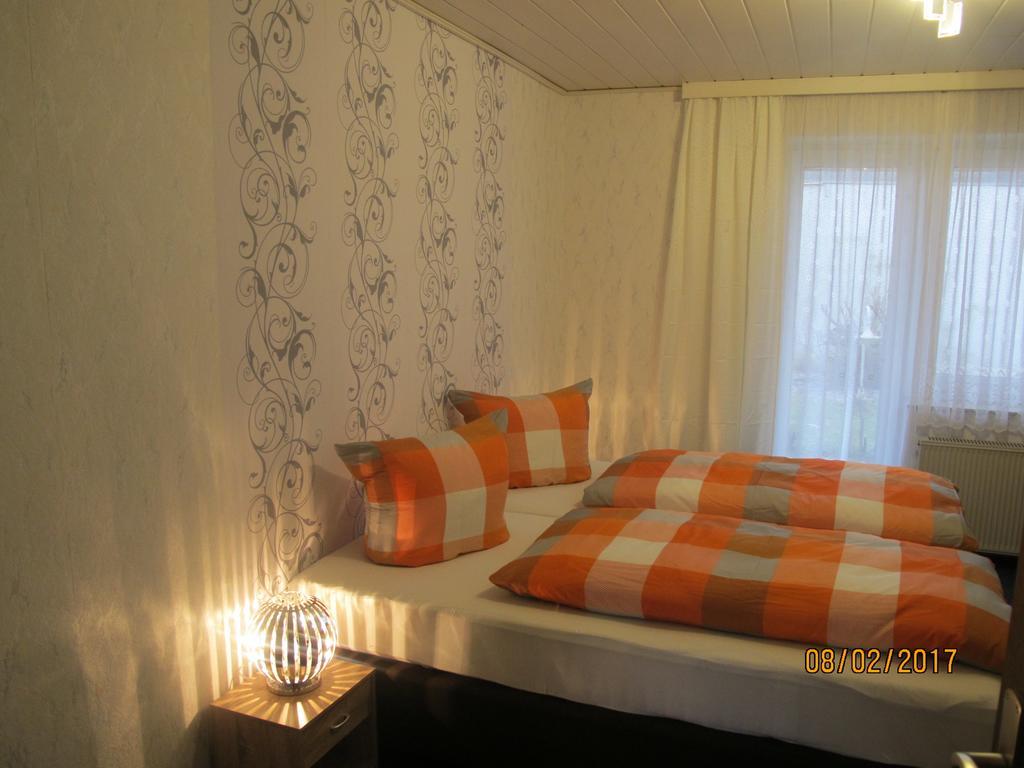 Hotel Pension Check In Güstrow Exterior foto